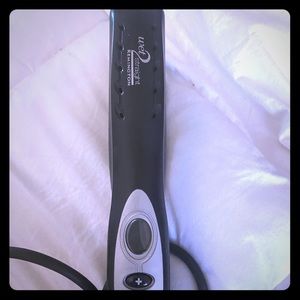 Remington Wet n Wild Hair straightening iron